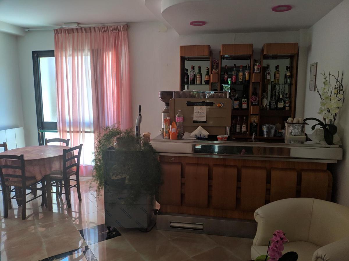 Hotel Luana 끼안챠노테르메 외부 사진